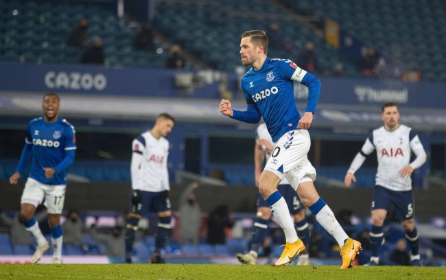 位发起挑战 位发起挑战